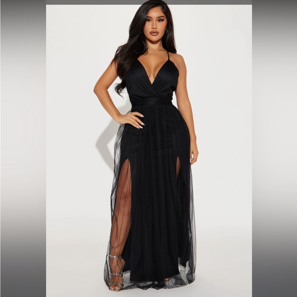 BLACK MAXI DRESS